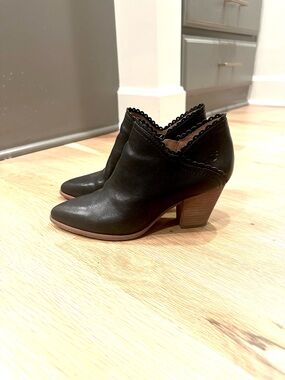 Frye Black Leather Scalloped Ankle Booties